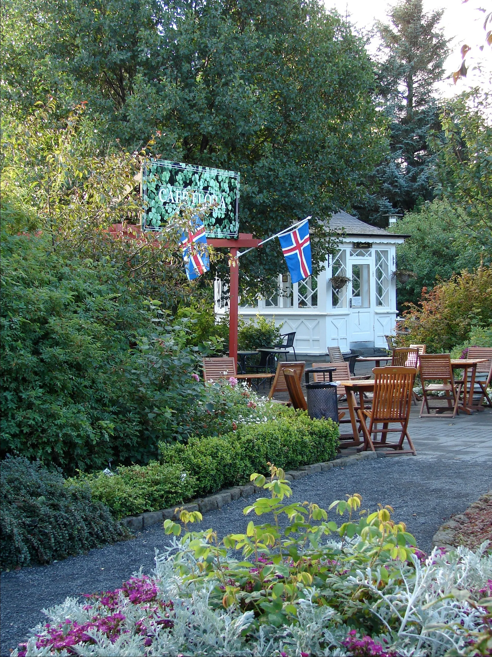 The Café Flóra glasshouse café in the Reykjavík Botanic Garden — a warm indoor spot for rainy days